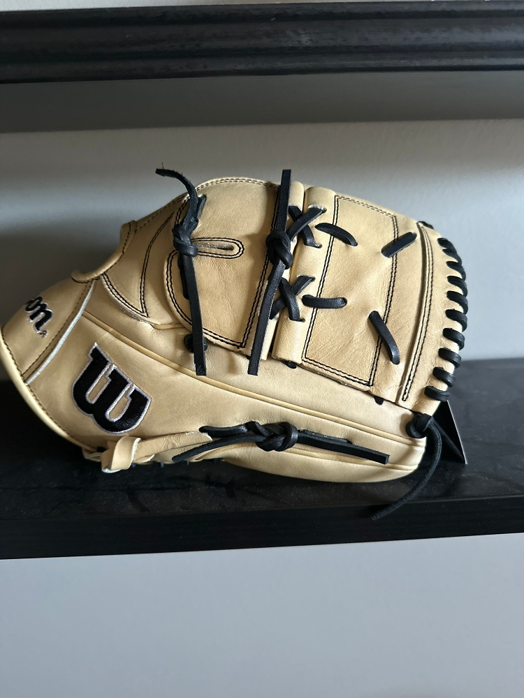 New Pitcher's 12" A2000 Baseball Glove