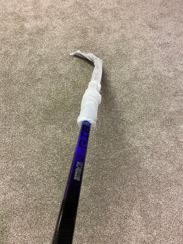 **New** Right Handed P28 RibCor Trigger 8 Pro Hockey Stick