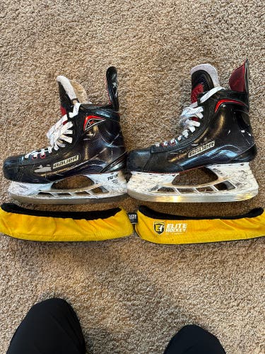 Used Bauer Regular Width 9.5 Vapor 1X Hockey Skates