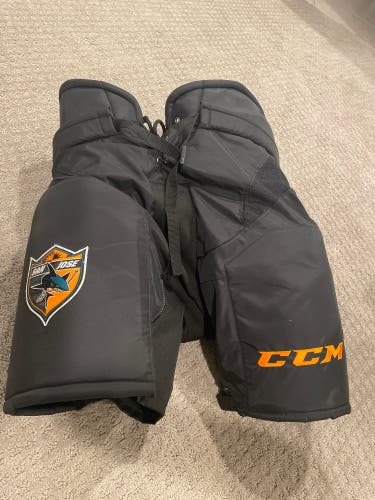 Senior XL CCM Pro Stock HP35 Hockey Pants