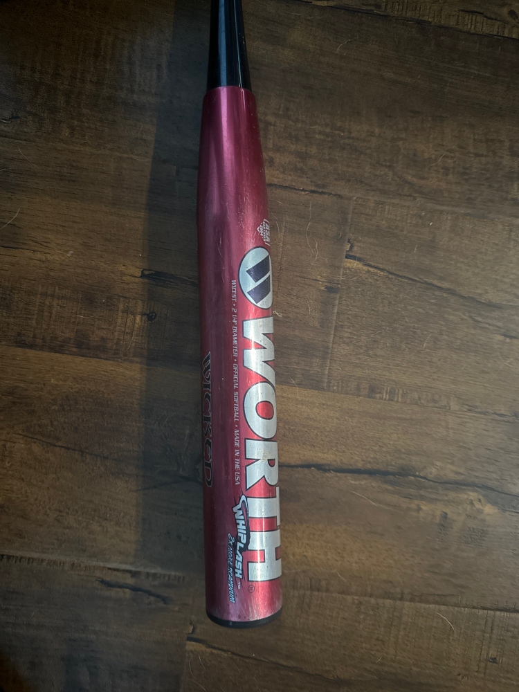 Worth WS23 Wicked Hyper Flex softball bat