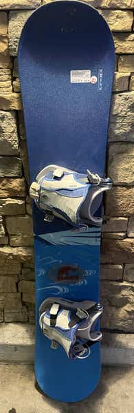 Used K2 The Luna 147 Cm Men's Snowboard Combo | SidelineSwap | Buy