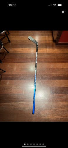 Senior Left Hand P92M Vapor Hyperlite Hockey Stick