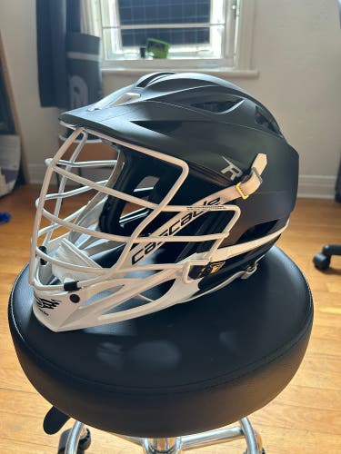 Mint Cascade R Helmet with Chinstrap