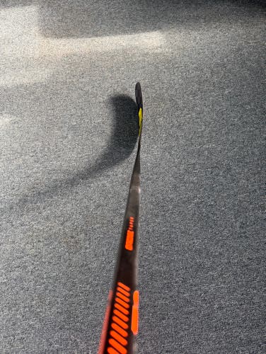 Senior Right Handed MO3 Pro Stock Covert QR5 Pro Hockey Stick