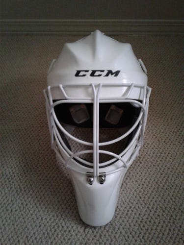 Senior Used CCM 9000 Goalie Mask