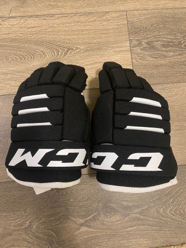 CCM 13" Tacks 4R2 Gloves