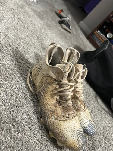 White Unisex Size 10 (Women's 11) Mid Top Freeze 3.0