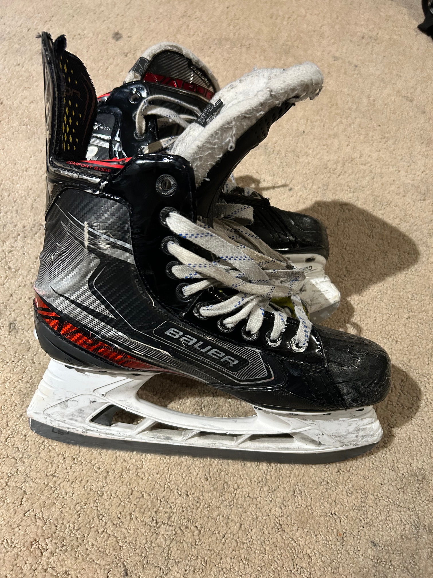 Senior Used Bauer Vapor XLTX Pro+ Hockey Skates Regular Width Pro Stock 7