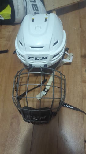 Used Medium CCM Tacks 310 Helmet