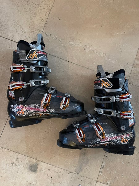 Nordica Ski Boots HR Hot Rod 8.5 Men s Size 9 9 1 2 27.0 27.5