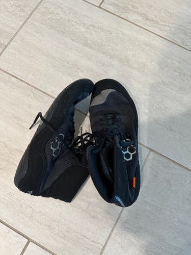 Rudis Black wrestling shoes