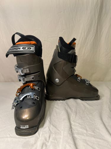 Used  Performa 8 Ski Boots