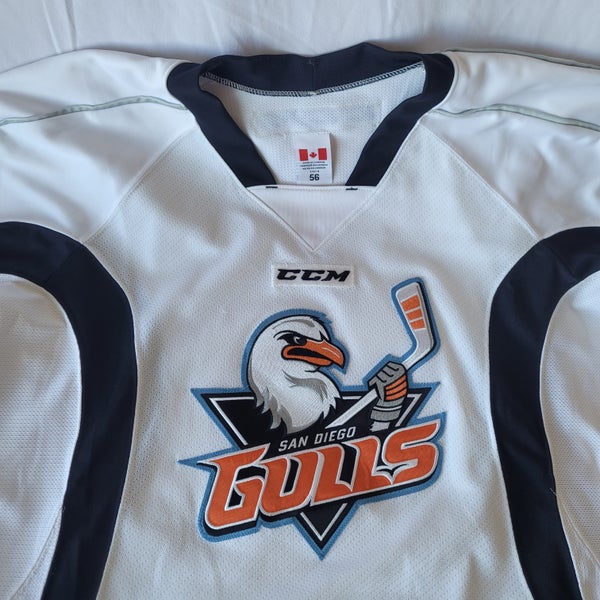 bundle CCM San Diego Gulls white 56 practice jersey + white XL anti-cut game socks