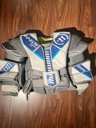 Warrior Ritual G5 Sr+ Hockey Goalie Chest Protector Small