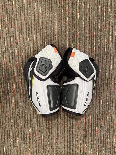 Medium CCM Pro Stock Ultra Tacks Elbow Pads