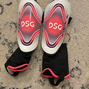 Unisex XL DSG Shin Guards