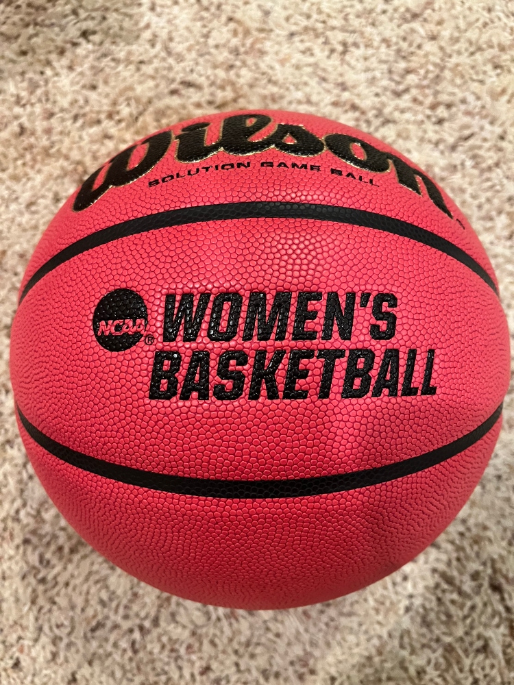 Wilson NCAA-Caitlin Clark-Solutions Indoor Game Basketball-New-Sz 6- 28.5 - WBB Logo-March Madness