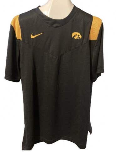 NWT Nike Men's Dri-Fit University of Iowa Short Sleeve Tee Black XL