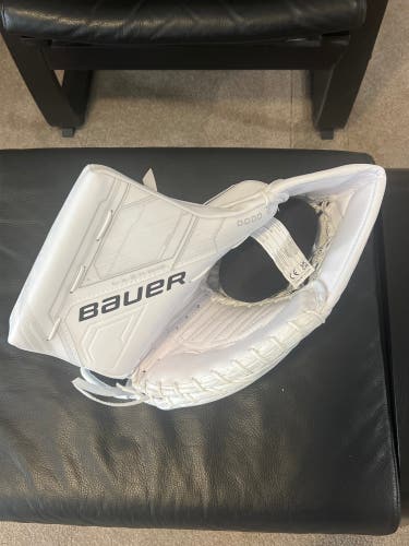 Bauer Mach Goalie Glove