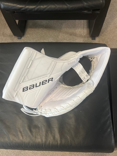 Bauer Mach Goalie Glove