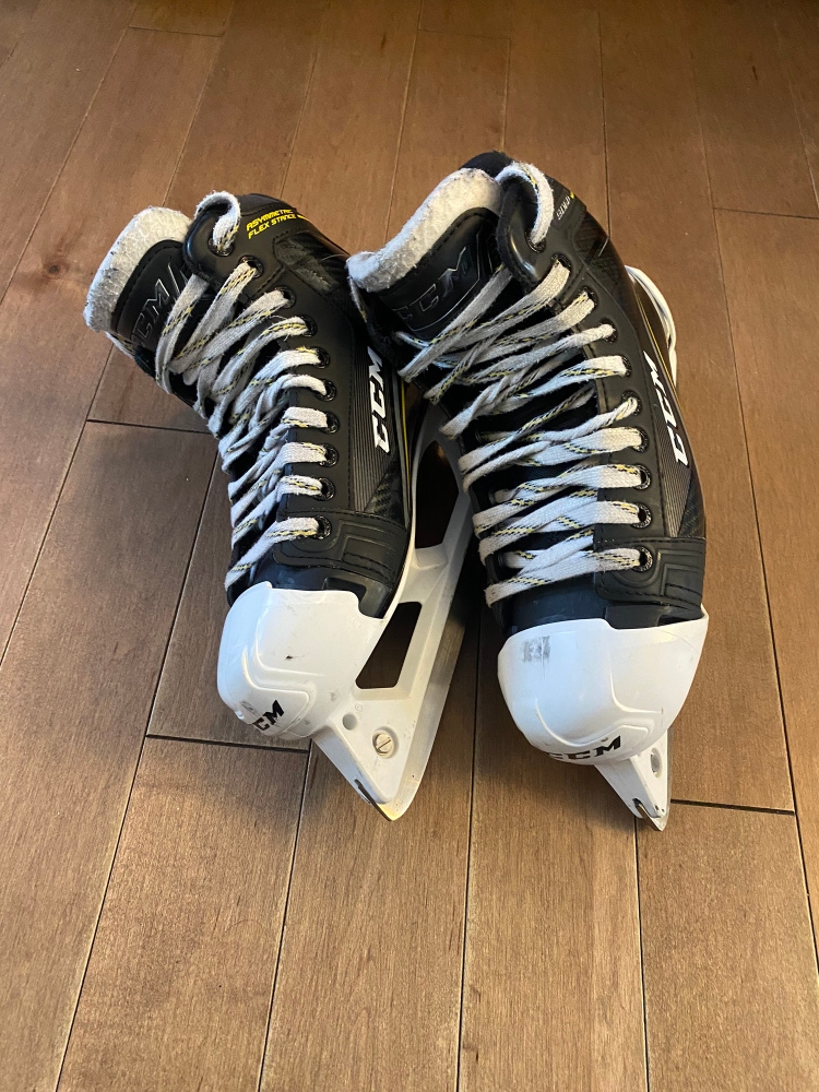 Used CCM Regular Width  Size 7 Tacks 9060 Hockey Goalie Skates