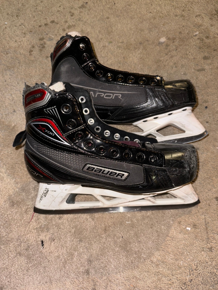 Used Bauer Regular Width  Size 8.5 Vapor X700 Hockey Goalie Skates