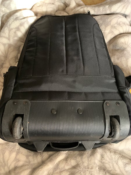 Used Travel Pro Carry On Luggage