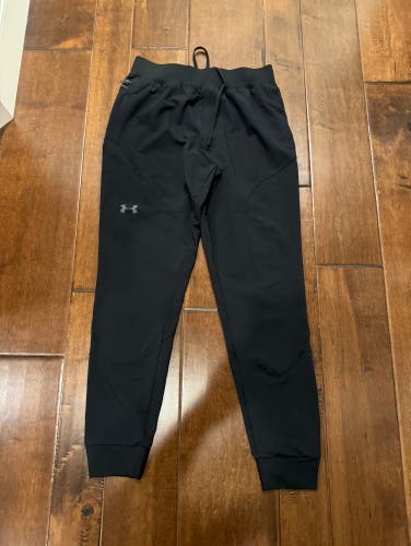 Men’s Medium Under Armour Jogger