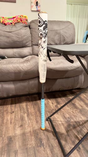 2023 DeMarini Whisper (-10) 24 oz 34"