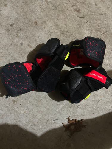 New Medium Bauer Vapor 3X Elbow Pads