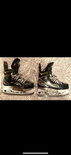 Used CCM 8.5 Regular Width Super Tacks AS3 Pro Skates