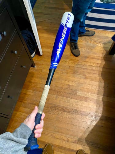 2023 Composite (-10) 18 oz 28" Avenge Pro Bat