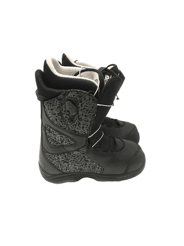 Used Burton Speed Zone Grom Junior 04 Boys' Snowboard Boots