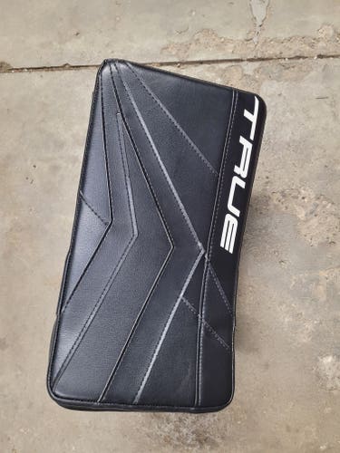 True Catalyst 7x3 Blocker (Regular / Black)