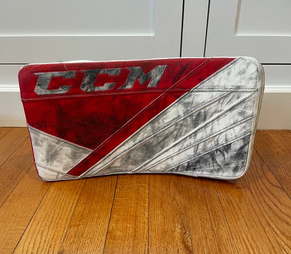 Used Regular CCM EFLEX 5.9 Goalie Blocker (White/Red)