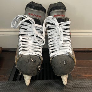 Senior Used Bauer Vapor XXX Hockey Skates Regular Width Size 8.5