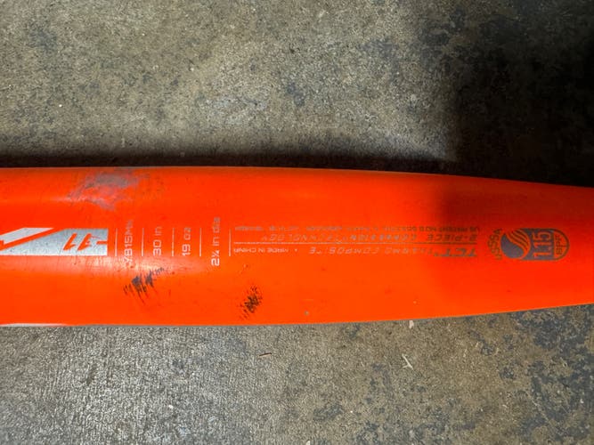 30” Easton Mako -11