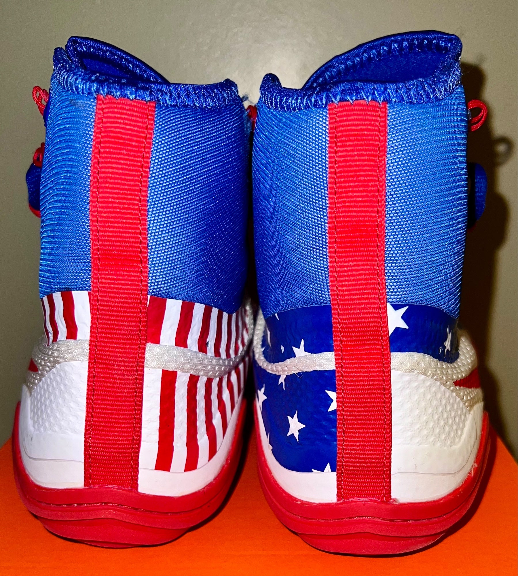 Mens size 9 Nike Hypersweep Wrestling Shoes Stars & Stripes Red