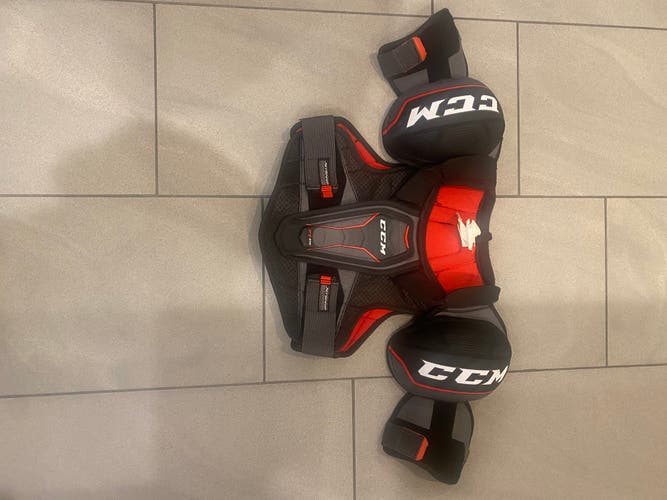 Used Junior Large CCM Jetspeed Ft370 Shoulder Pads