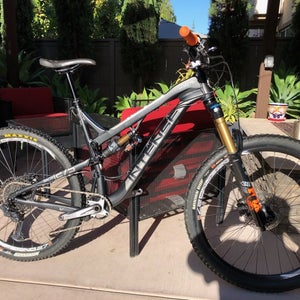 Gently Used Men's 2016 Intense Tracer 275 Expert Mountain Bike L