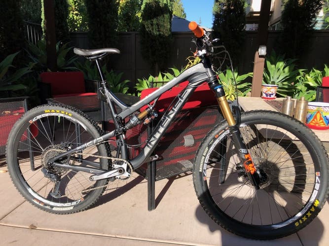 Gently Used Men's 2016 Intense Tracer 275 Expert Mountain Bike L