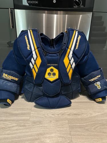 Vaughn VE8 Pro Stock Senior Large Chest Protector