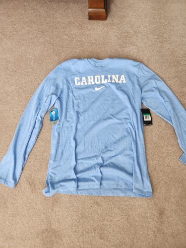 New UNC XL Men's Nike Shirt
