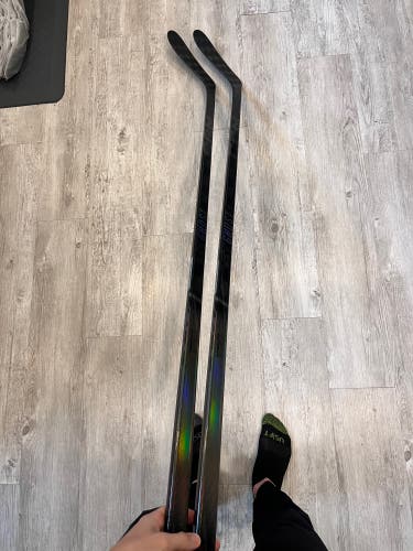 2 Senior Left Hand P28  FT Ghost Hockey Stick
