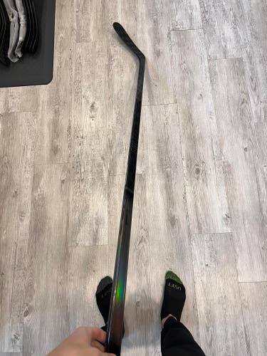 Senior Left Hand P29 FT Ghost Hockey Stick