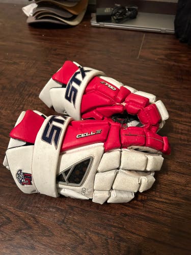 STX cell 3 gloves