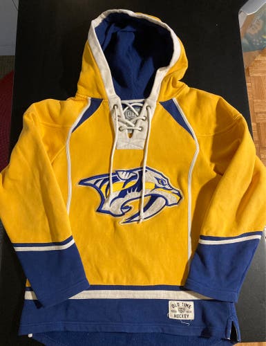 Nashville Predators Old Time Hockey sweatshirt