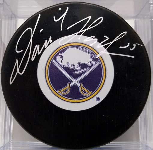 DOMINIK HASEK Autographed Buffalo Sabres NHL Hockey Signed Puck Hofer
