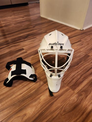 Sr Med/Large Bauer 950X Goalie Mask